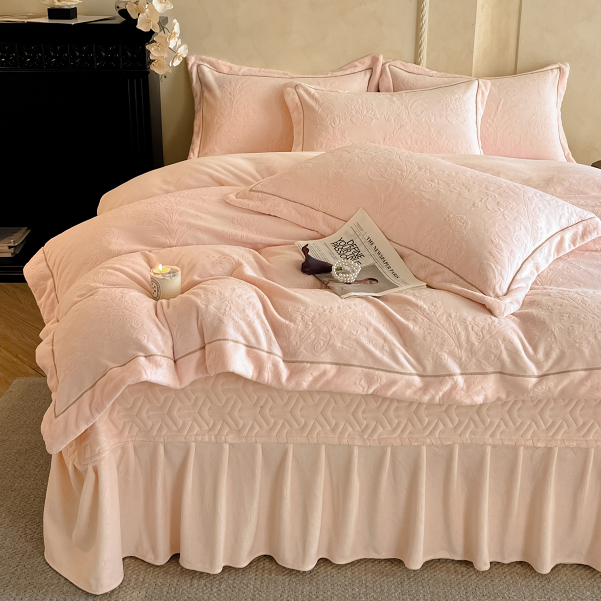 91家纺网 家纺一手货源 找家纺 孟鑫家纺 2025新款加厚全消光雕花牛奶绒床盖四件套-维纳斯系列 樱花粉