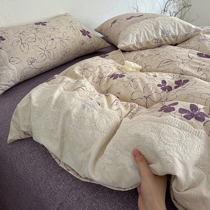 91家纺网 家纺一手货源 找家纺 梦纤绒 2025秋冬新品A类高克重亚麻复古全棉花边侘寂风原麻系列约定紫