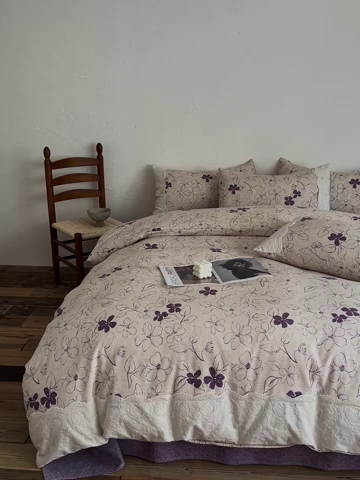 91家纺网 家纺一手货源 找家纺 梦纤绒 2025秋冬新品A类高克重亚麻复古全棉花边侘寂风原麻系列约定紫