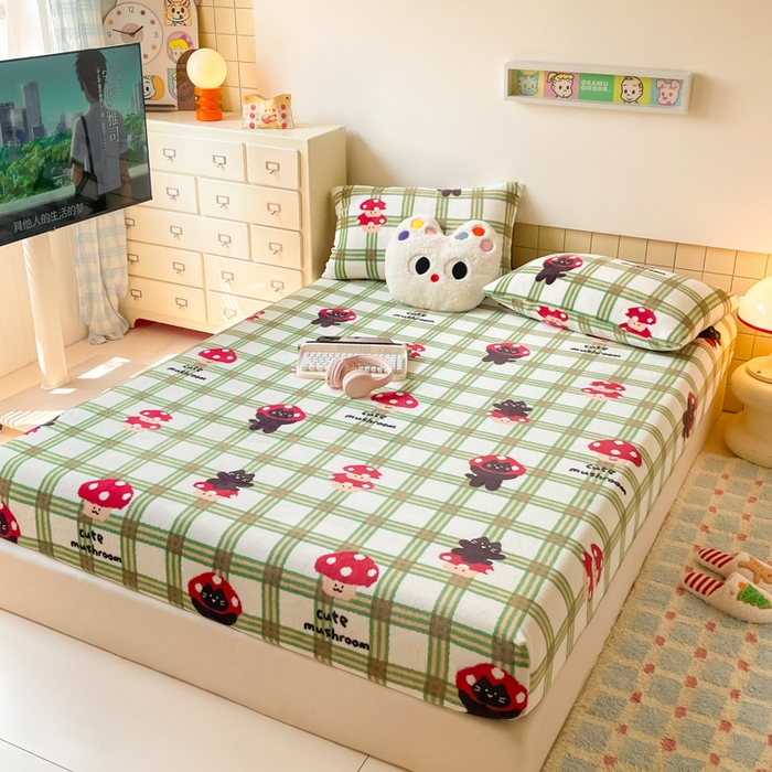 91家纺网 家纺一手货源 找家纺 爱彼家纺 2025新款高克重牛奶绒卡通床笠单床笠单件 蘑喵小格