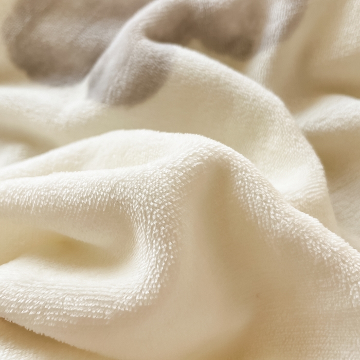 91家纺网 家纺一手货源 找家纺 爱彼家纺 2025新款高克重牛奶绒卡通床笠单床笠单件 白熊甜梦