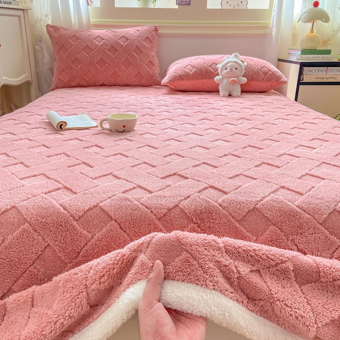 91家纺网 家纺一手货源 找家纺 （总）耐思家纺 2025新款加厚提花兔绒塔芙绒单品床单系列