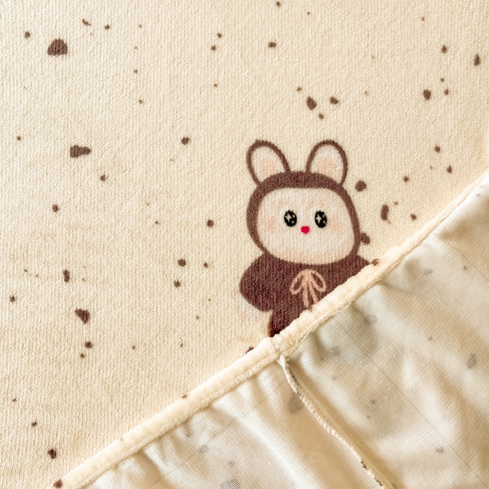 91家纺网 家纺一手货源 找家纺 爱彼家纺 2025新款高克重牛奶绒卡通床笠单床笠单件 拉布布