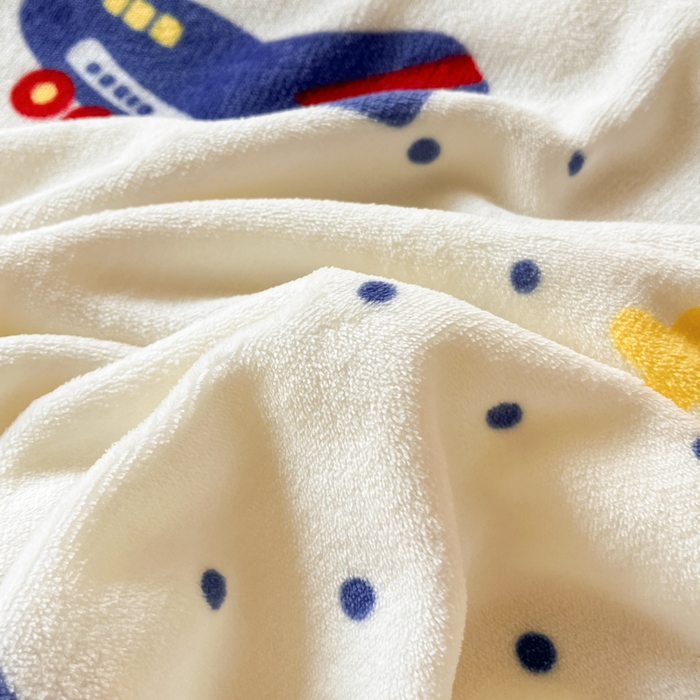 91家纺网 家纺一手货源 找家纺 爱彼家纺 2025新款高克重牛奶绒卡通床笠单床笠单件 云端飞行记