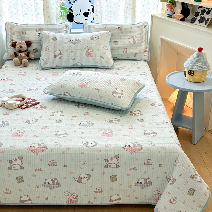 91家纺网 家纺一手货源 找家纺 茉夕家纺 2025新款2025跑量双层纱牛奶绒印花床盖 床盖单件 打趣熊猫