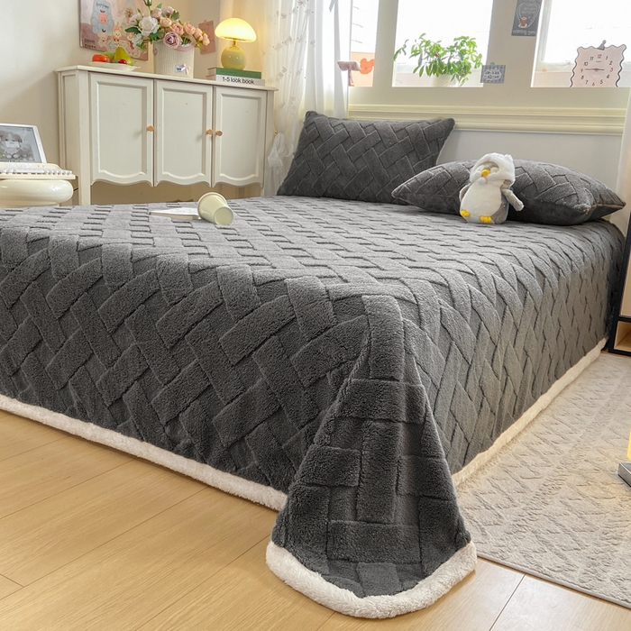 91家纺网 家纺一手货源 找家纺 耐思家纺 2025新款加厚提花兔绒塔芙绒单品床单系列 高级灰