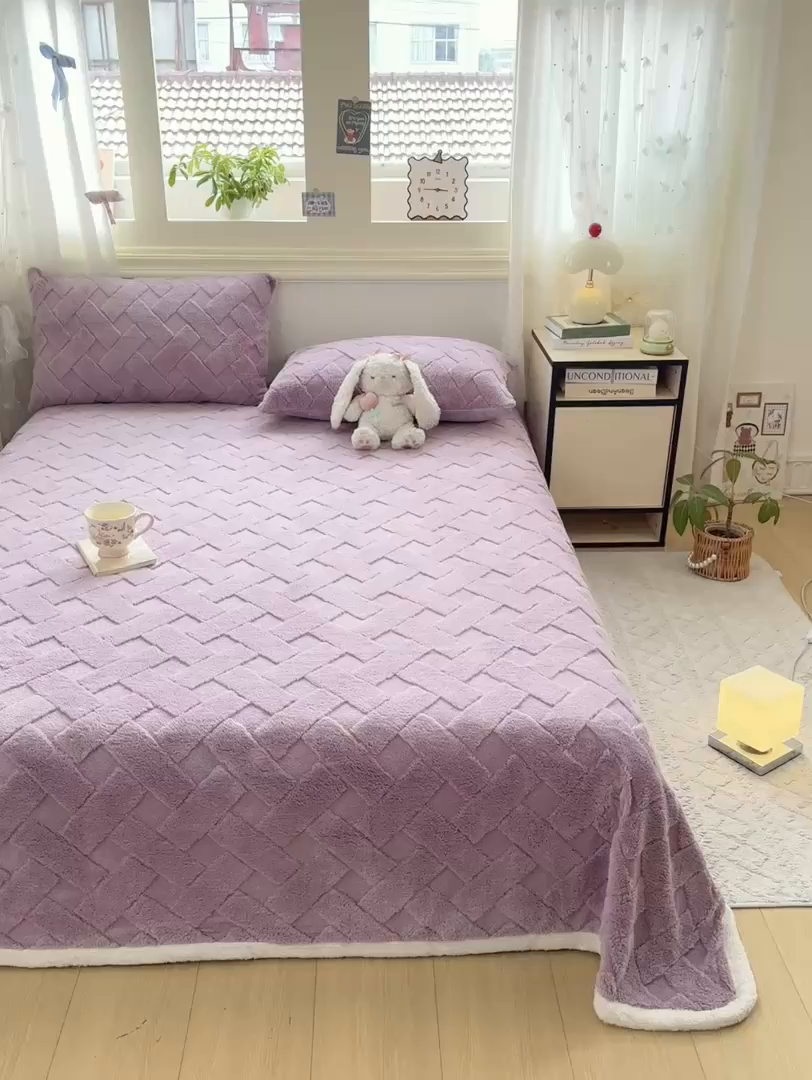91家纺网 家纺一手货源 找家纺 耐思家纺 2025新款加厚提花兔绒塔芙绒单品床单系列 香芋紫
