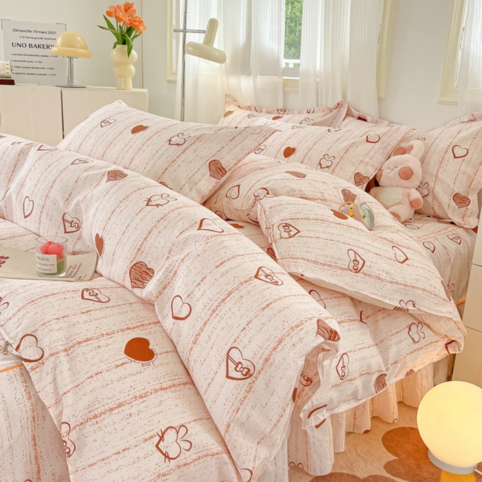 91家纺网 家纺一手货源 找家纺 笠裙家纺 2025新款A类水洗棉韩版S边花边印花床裙四件套 爱心蝴蝶结