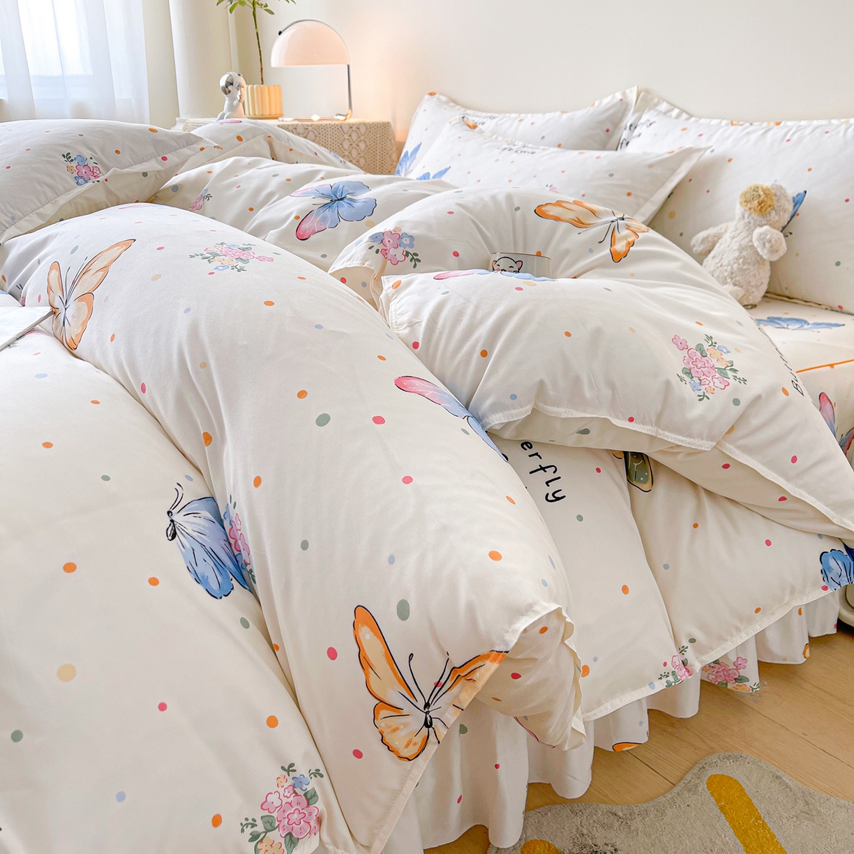 91家纺网 家纺一手货源 找家纺 笠裙家纺 2025新款A类水洗棉韩版S边花边印花床裙四件套 比翼