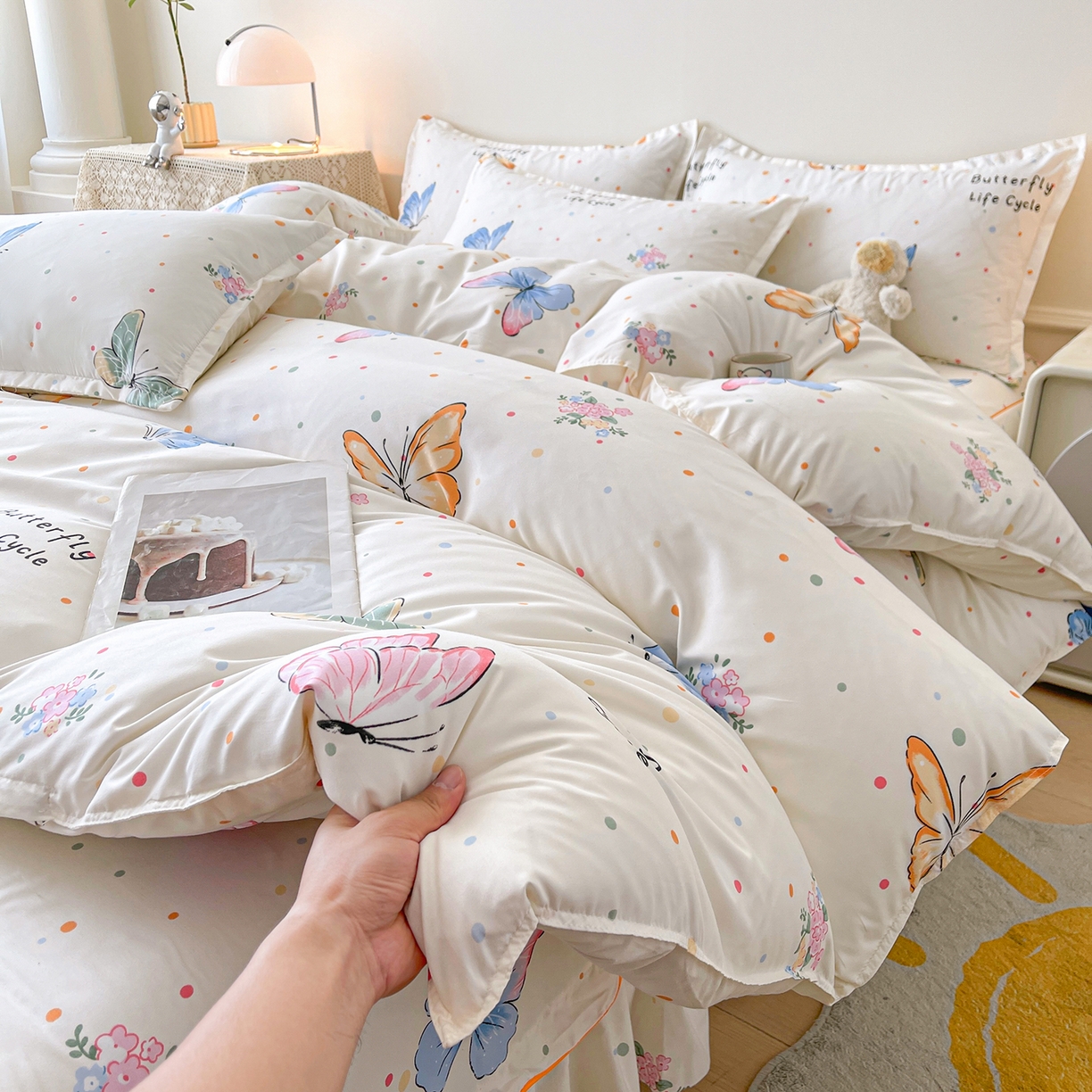 91家纺网 家纺一手货源 找家纺 笠裙家纺 2025新款A类水洗棉韩版S边花边印花床裙四件套 比翼