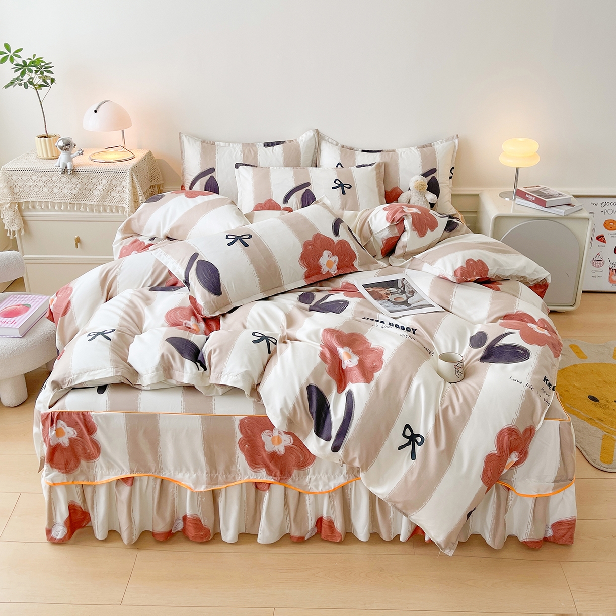 91家纺网 家纺一手货源 找家纺 笠裙家纺 2025新款A类水洗棉韩版S边花边印花床裙四件套 宠爱