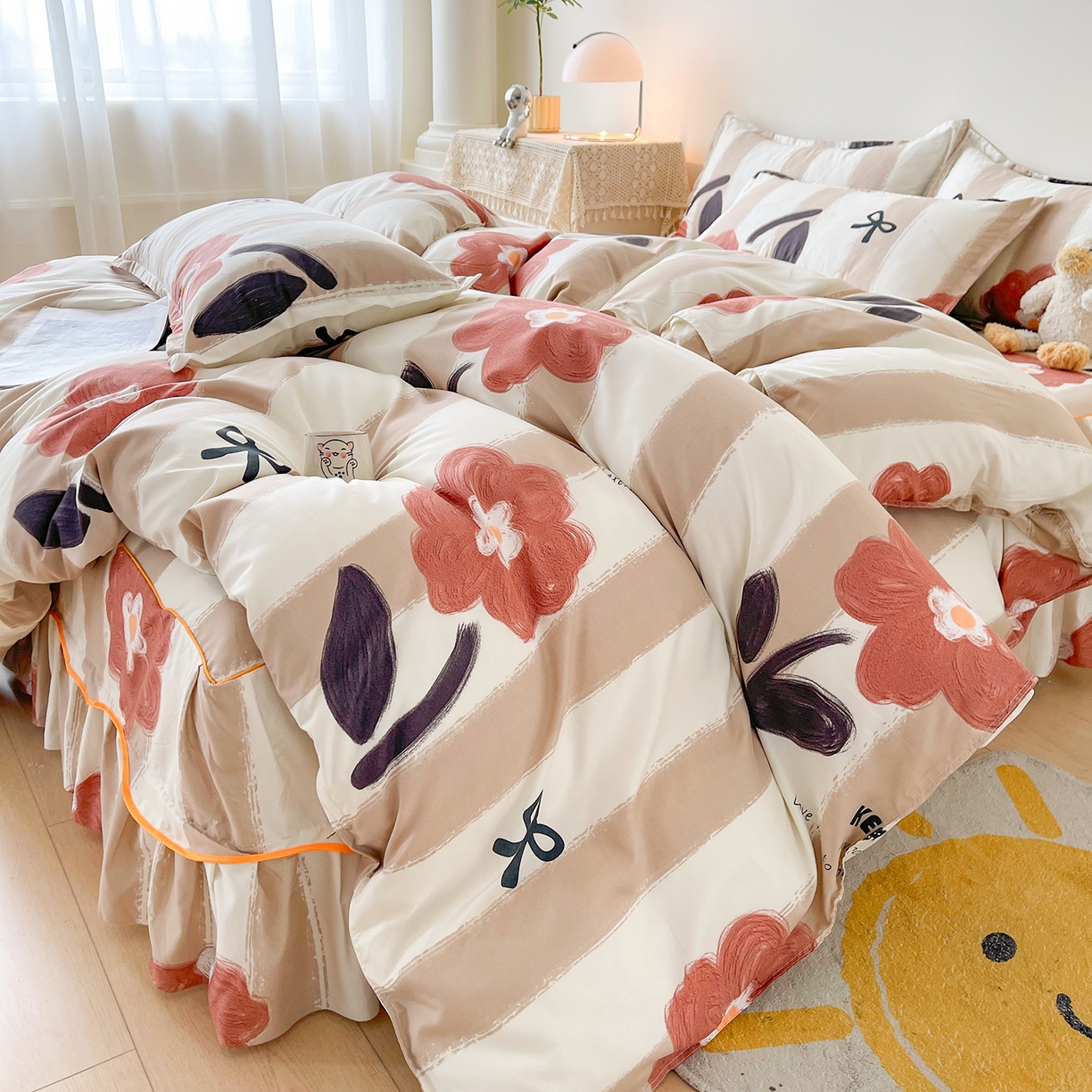 91家纺网 家纺一手货源 找家纺 笠裙家纺 2025新款A类水洗棉韩版S边花边印花床裙四件套 宠爱