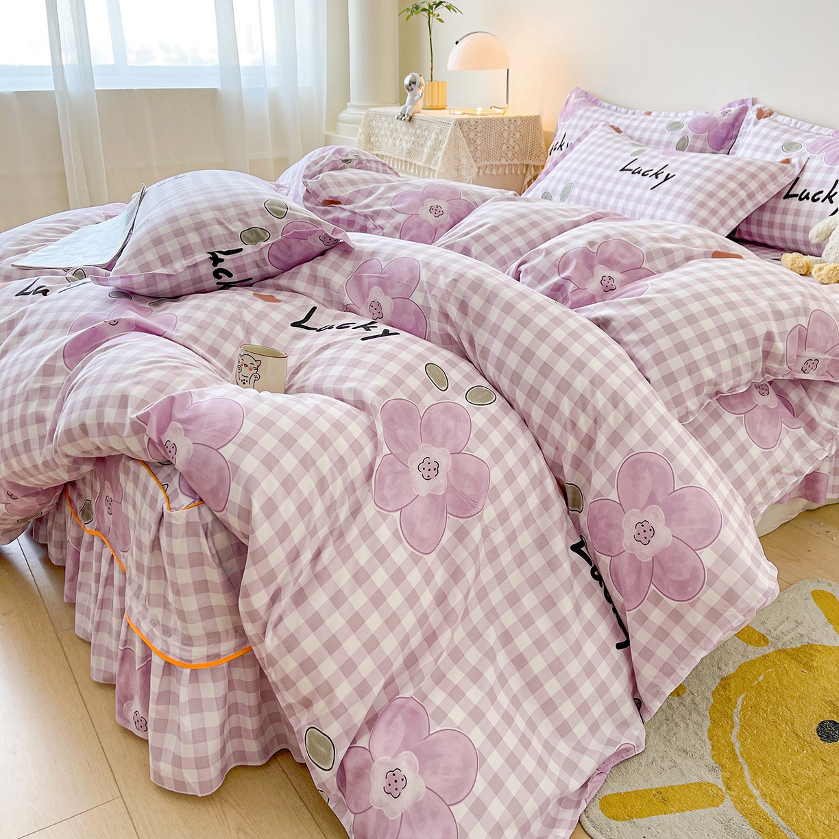 91家纺网 家纺一手货源 找家纺 笠裙家纺 2025新款A类水洗棉韩版S边花边印花床裙四件套 花舞