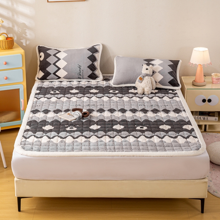 91家纺网 家纺一手货源 找家纺 梦初语 2025新款冬季珊瑚绒牛奶绒加厚床护垫褥子软垫学生宿舍-直播爆款（200克夹棉加厚款） 格调