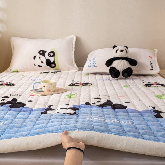 91家纺网 家纺一手货源 找家纺 梦初语 2025新款冬季珊瑚绒牛奶绒加厚床护垫褥子软垫学生宿舍-直播爆款（200克夹棉加厚款） 快乐panda