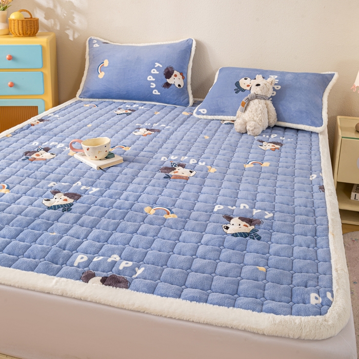 91家纺网 家纺一手货源 找家纺 梦初语 2025新款冬季珊瑚绒牛奶绒加厚床护垫褥子软垫学生宿舍-直播爆款（200克夹棉加厚款） 汪汪星球