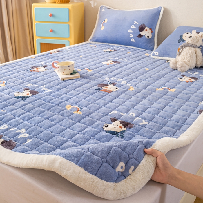 91家纺网 家纺一手货源 找家纺 梦初语 2025新款冬季珊瑚绒牛奶绒加厚床护垫褥子软垫学生宿舍-直播爆款（200克夹棉加厚款） 汪汪星球