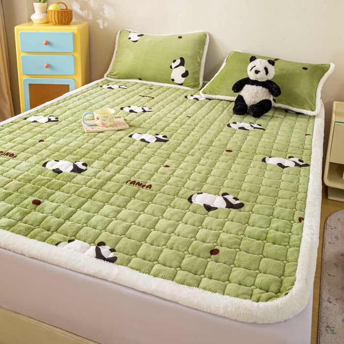 91家纺网 家纺一手货源 找家纺 梦初语 2025新款冬季珊瑚绒牛奶绒加厚床护垫褥子软垫学生宿舍-直播爆款（200克夹棉加厚款） 熊猫乐园