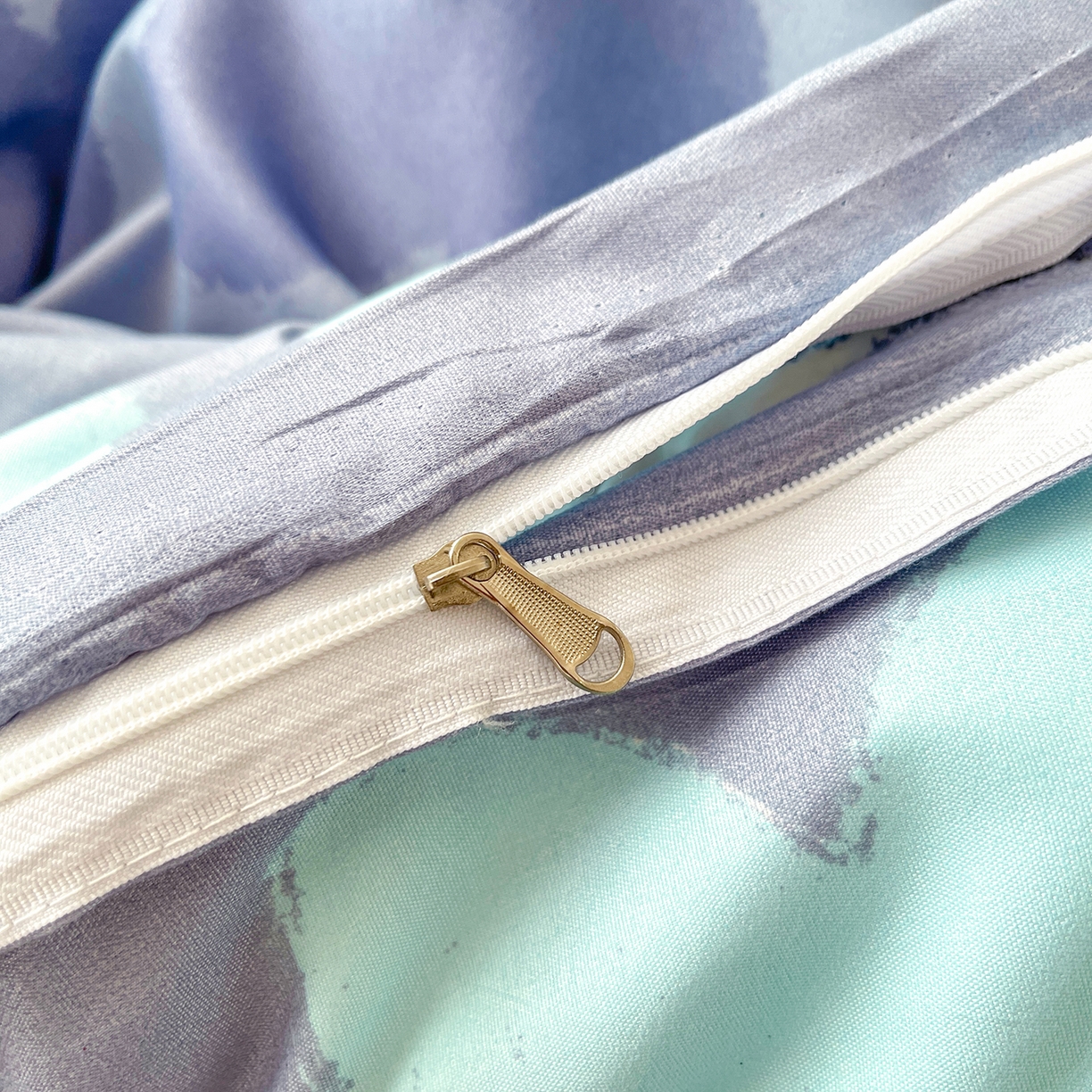 91家纺网 家纺一手货源 找家纺 笠裙家纺 2025新款A类水洗棉韩版S边花边印花床裙四件套 心定律