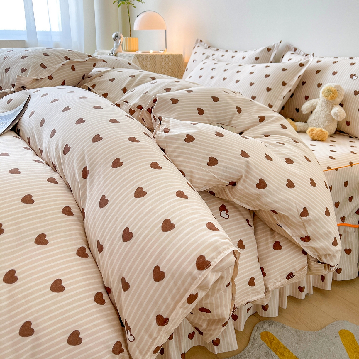 91家纺网 家纺一手货源 找家纺 笠裙家纺 2025新款A类水洗棉韩版S边花边印花床裙四件套 心意