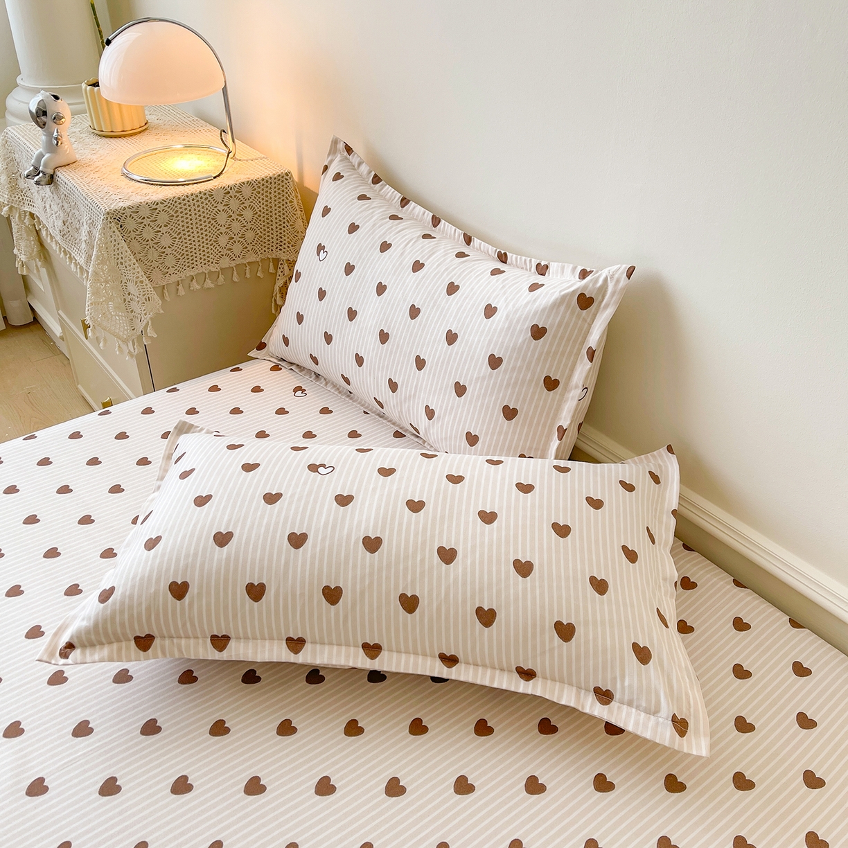 91家纺网 家纺一手货源 找家纺 笠裙家纺 2025新款A类水洗棉韩版S边花边印花床裙四件套 心意