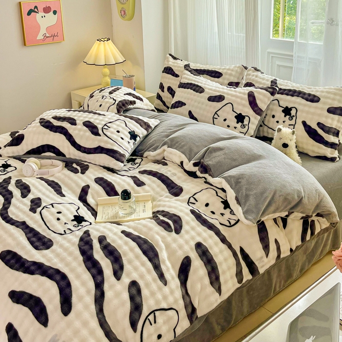 91家纺网 家纺一手货源 找家纺 梦纤绒 2025新款保暖舒适亲肤泡泡绒四件套 猫头斑马纹