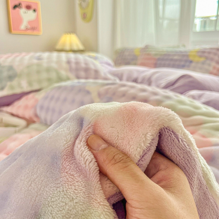 91家纺网 家纺一手货源 找家纺 梦纤绒 2025新款保暖舒适亲肤泡泡绒四件套 星月云朵