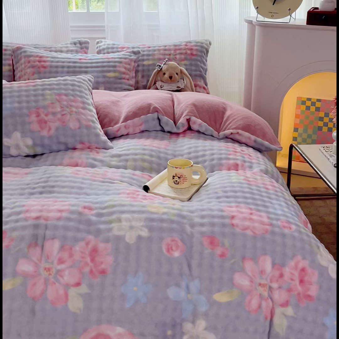 91家纺网 家纺一手货源 找家纺 梦纤绒 2025新款保暖舒适亲肤泡泡绒四件套 星月云朵