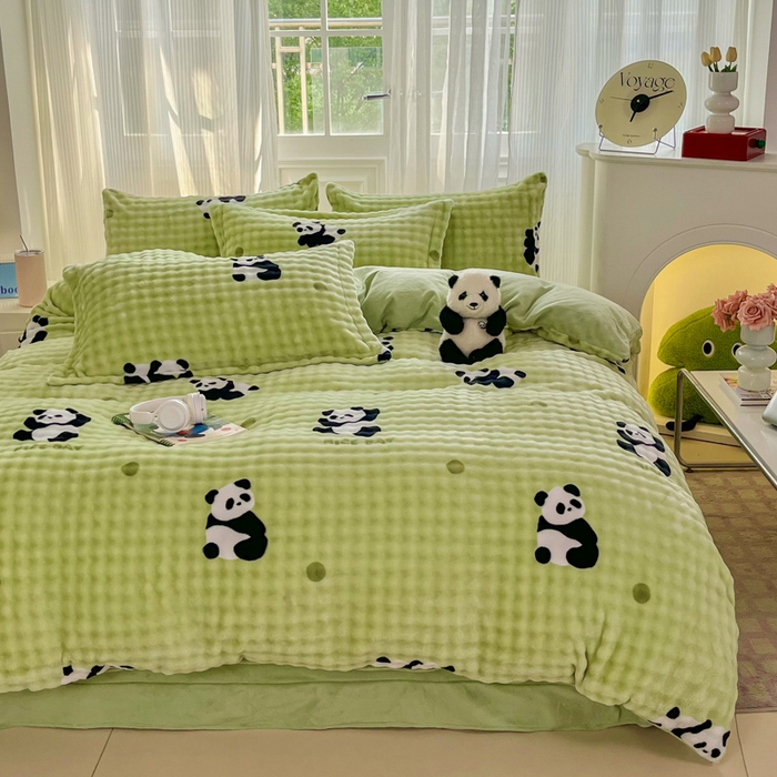 91家纺网 家纺一手货源 找家纺 梦纤绒 2025新款保暖舒适亲肤泡泡绒四件套 熊猫绿