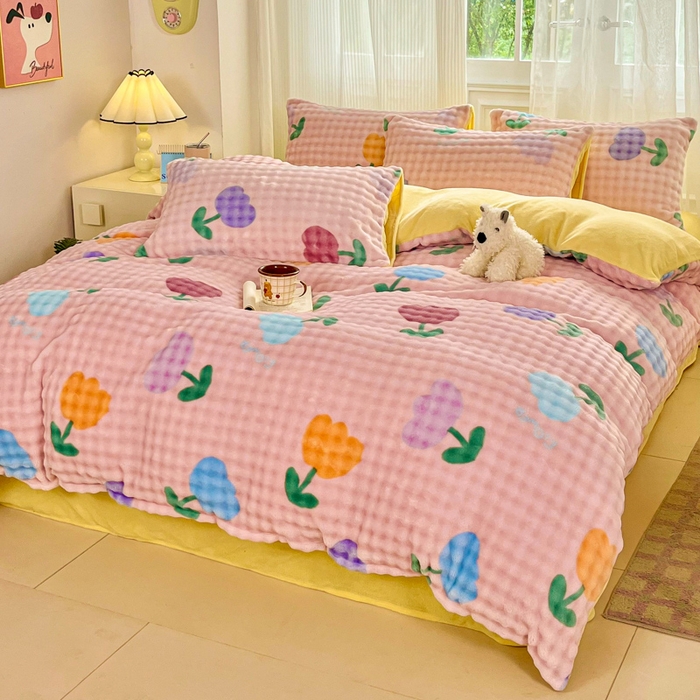 91家纺网 家纺一手货源 找家纺 梦纤绒 2025新款保暖舒适亲肤泡泡绒四件套 郁金香粉