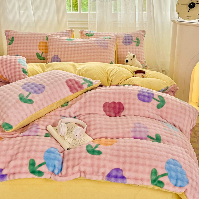 91家纺网 家纺一手货源 找家纺 梦纤绒 2025新款保暖舒适亲肤泡泡绒四件套 郁金香粉