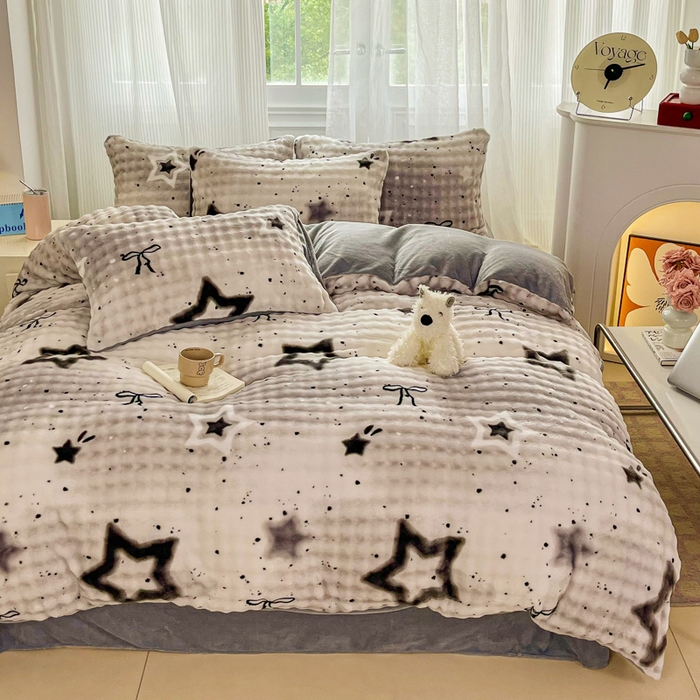 91家纺网 家纺一手货源 找家纺 梦纤绒 2025新款保暖舒适亲肤泡泡绒四件套 云纹五角星