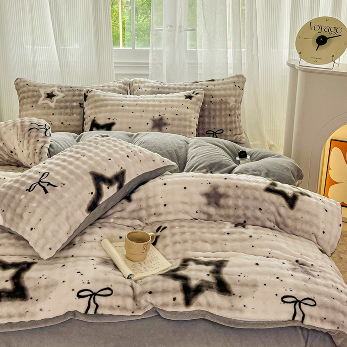 91家纺网 家纺一手货源 找家纺 梦纤绒 2025新款保暖舒适亲肤泡泡绒四件套 云纹五角星