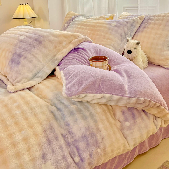 91家纺网 家纺一手货源 找家纺 梦纤绒 2025新款保暖舒适亲肤泡泡绒四件套 云纹云朵紫
