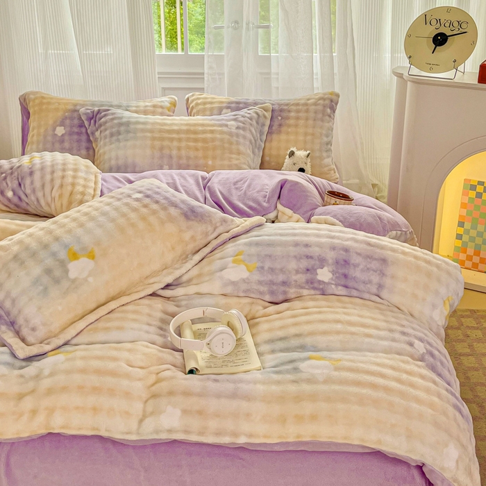 91家纺网 家纺一手货源 找家纺 梦纤绒 2025新款保暖舒适亲肤泡泡绒四件套 云纹云朵紫