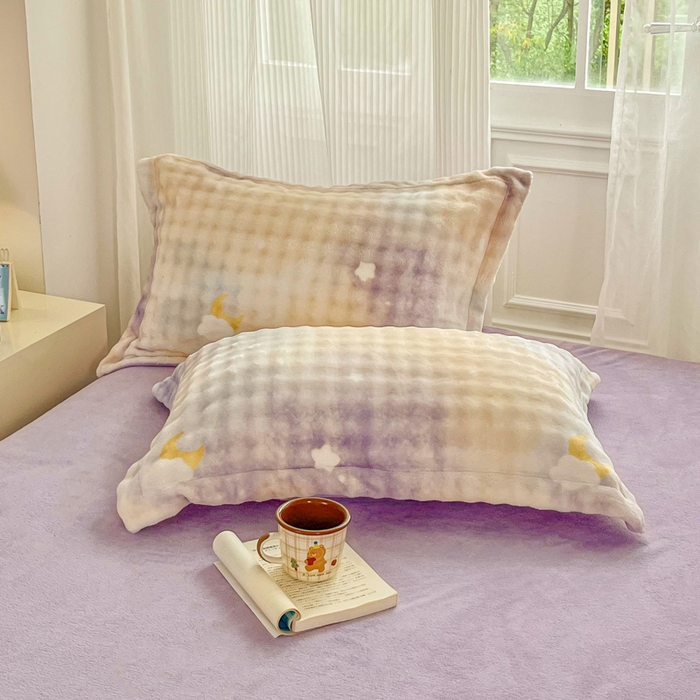 91家纺网 家纺一手货源 找家纺 梦纤绒 2025新款保暖舒适亲肤泡泡绒四件套 云纹云朵紫