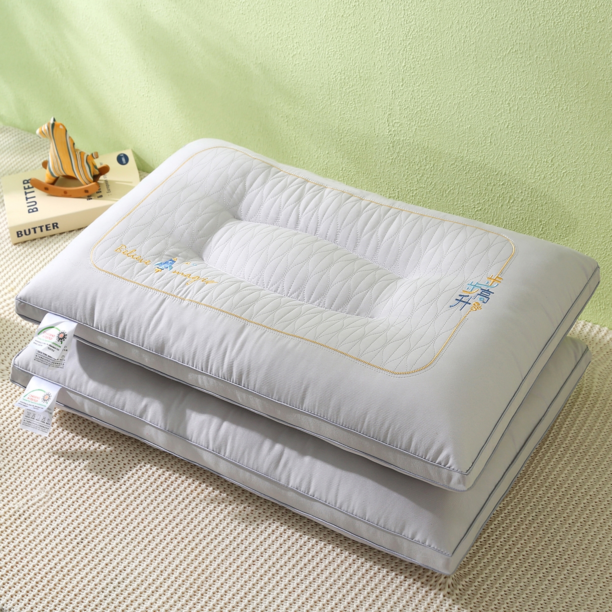 91家纺网 家纺一手货源 找家纺 宇诺家纺 2025新款步步高升枕头枕芯 星灰