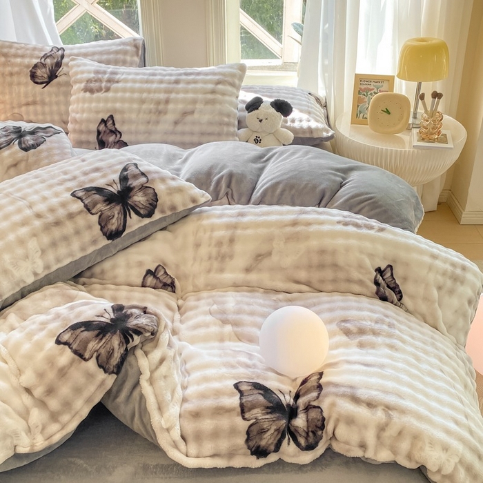 91家纺网 家纺一手货源 找家纺 梦纤绒 2025新款保暖舒适亲肤泡泡绒四件套 蝶影灰