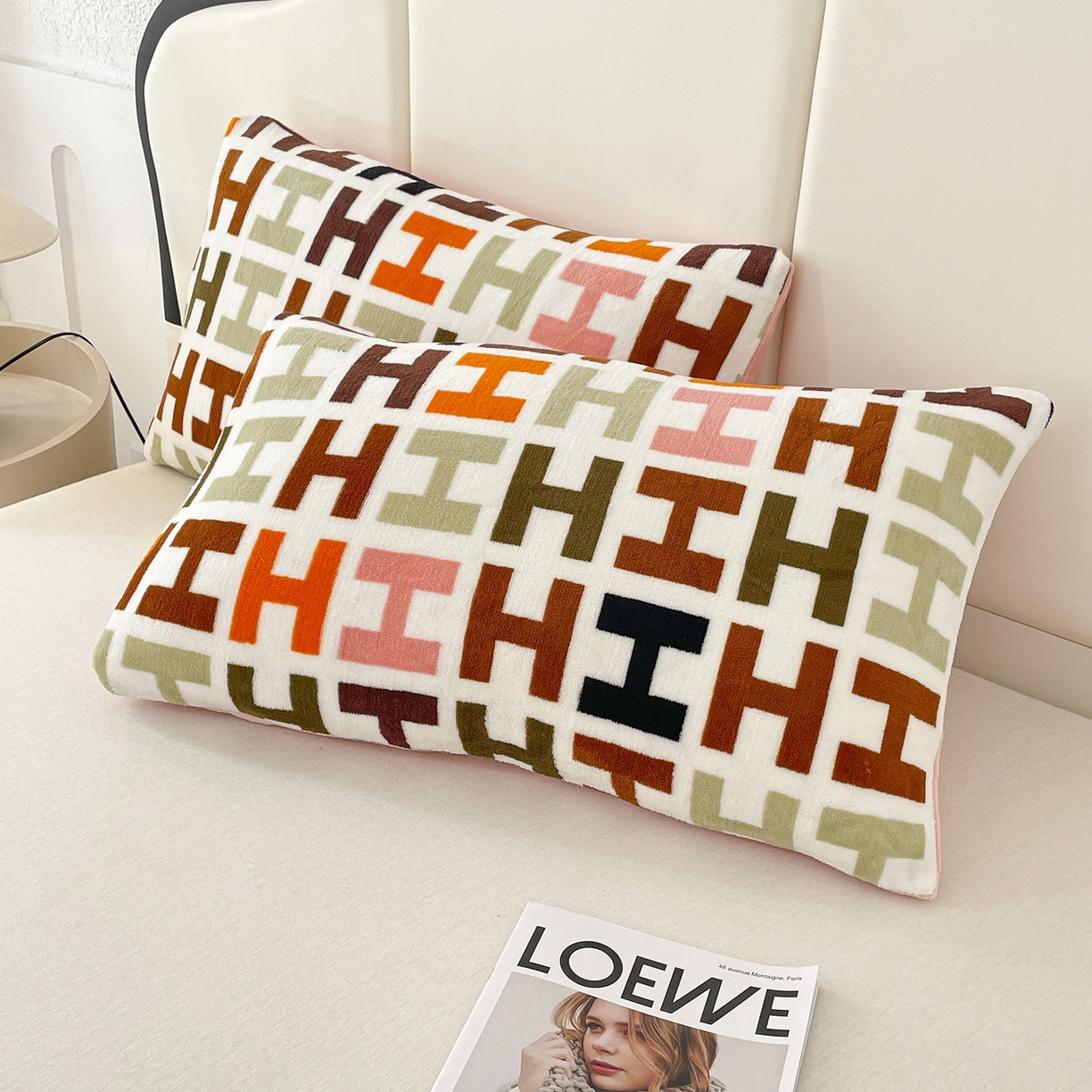 91家纺网 家纺一手货源 找家纺 大渔生活 2025新款高克重牛奶绒夹棉床盖系列 爱马仕