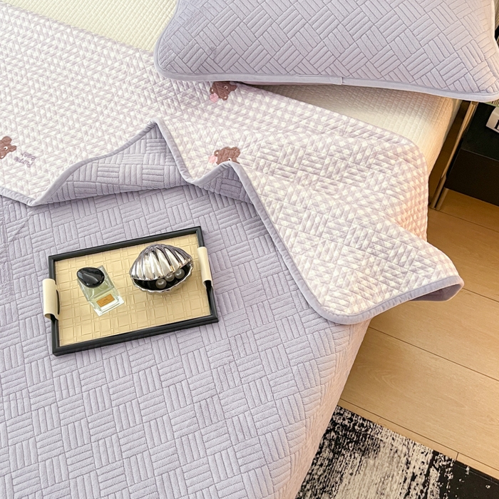 91家纺网 家纺一手货源 找家纺 茉夕家纺 2025新款云朵系列棉+牛奶绒单床盖 床盖单件 云朵-柔雾紫