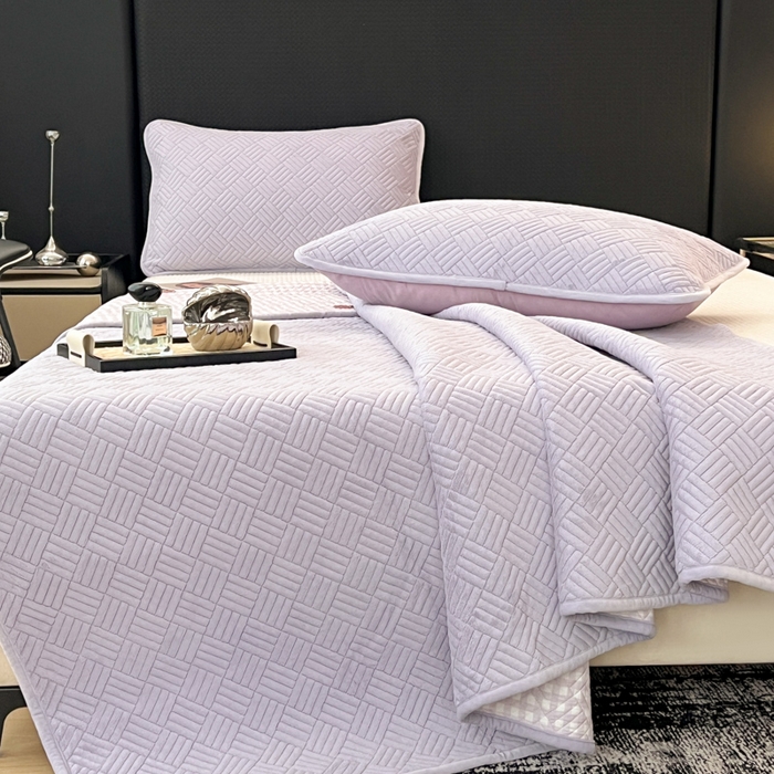 91家纺网 家纺一手货源 找家纺 茉夕家纺 2025新款云朵系列棉+牛奶绒单床盖 床盖单件 云朵-柔雾紫