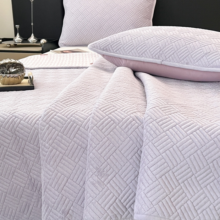 91家纺网 家纺一手货源 找家纺 茉夕家纺 2025新款云朵系列棉+牛奶绒单床盖 床盖单件 云朵-柔雾紫