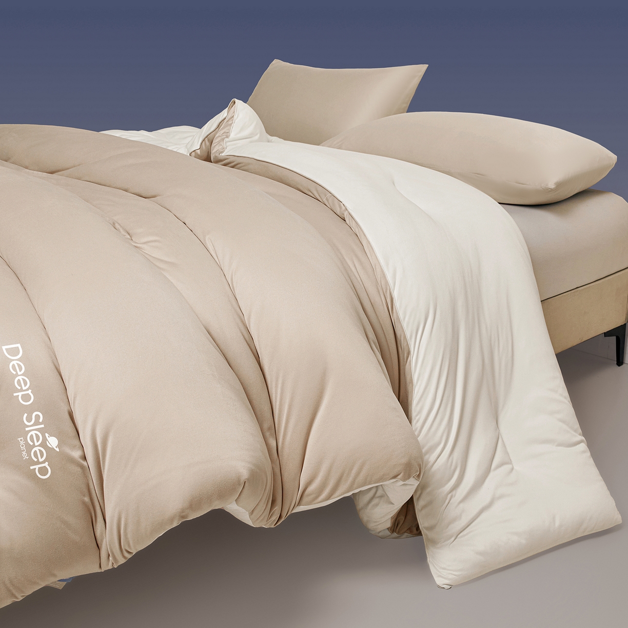 91家纺网 家纺一手货源 找家纺 老帅的工厂店 2025新款深睡星球针织棉控温被pro被子被芯 杏仁咖