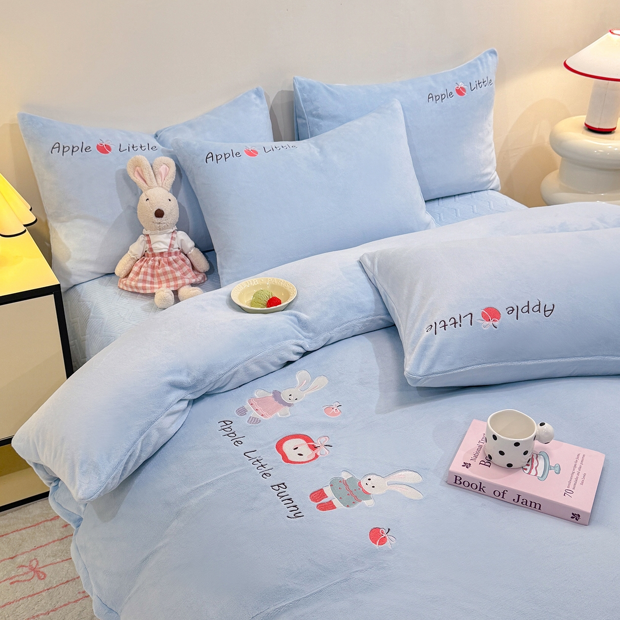 新方向 2025新款全消光A类刺绣牛奶绒四件套-可爱兔 可爱兔-星月蓝