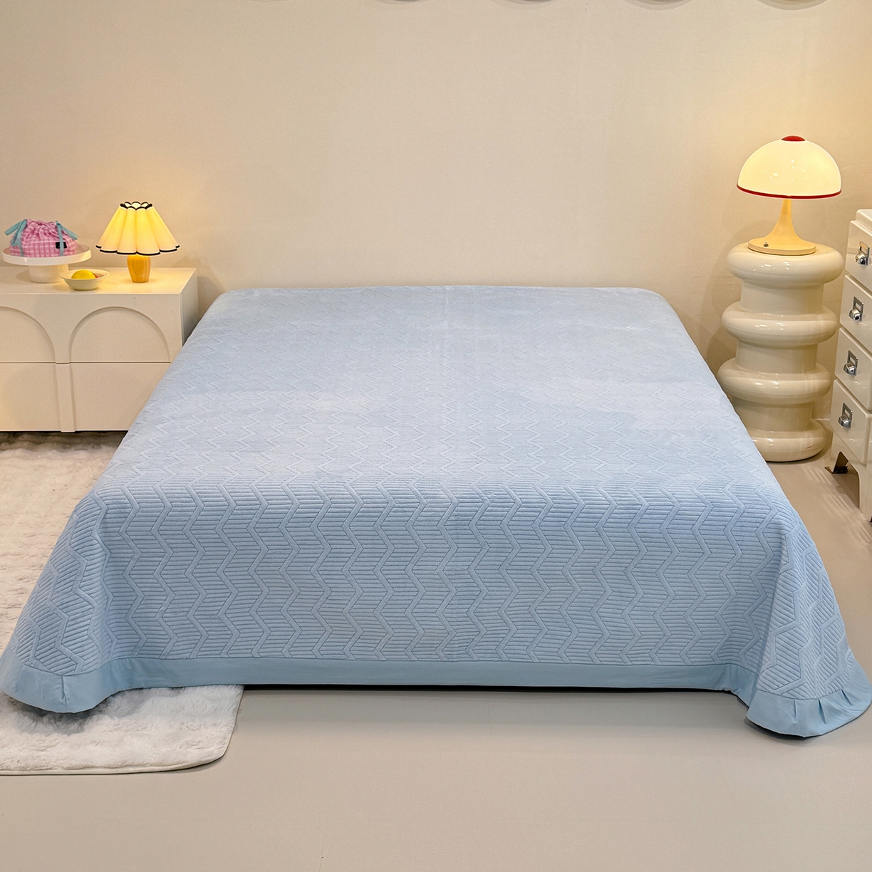 91家纺网 家纺一手货源 找家纺 新方向 2025新款全消光A类刺绣牛奶绒四件套-可爱兔 可爱兔-星月蓝