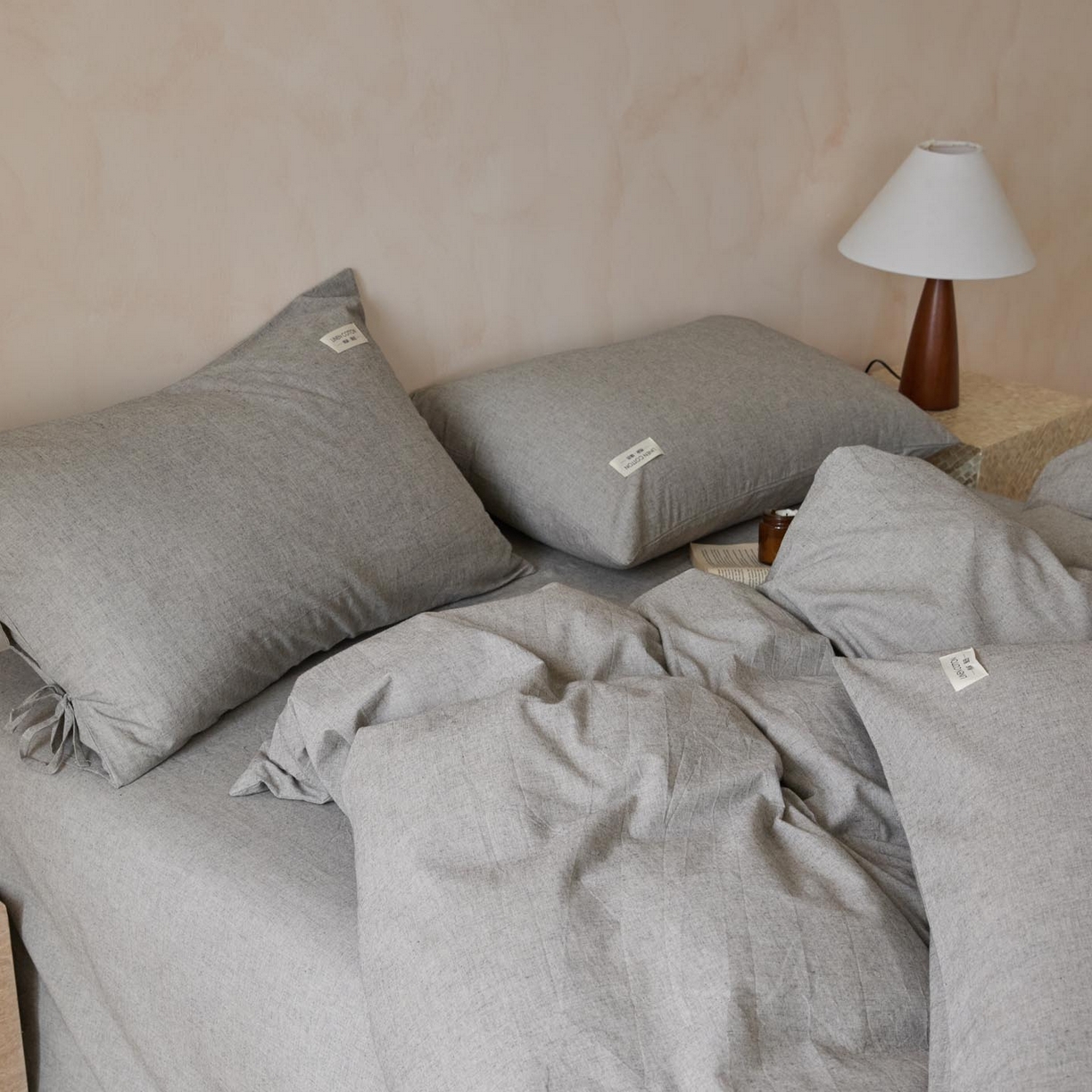 91家纺网 家纺一手货源 找家纺 涵宸家纺 2025新款色织棉麻四件套 原点-灰