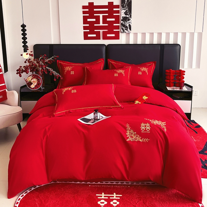 艾橙家纺 2025新款大红云朵棉刺绣婚庆系列四件套 百年好和