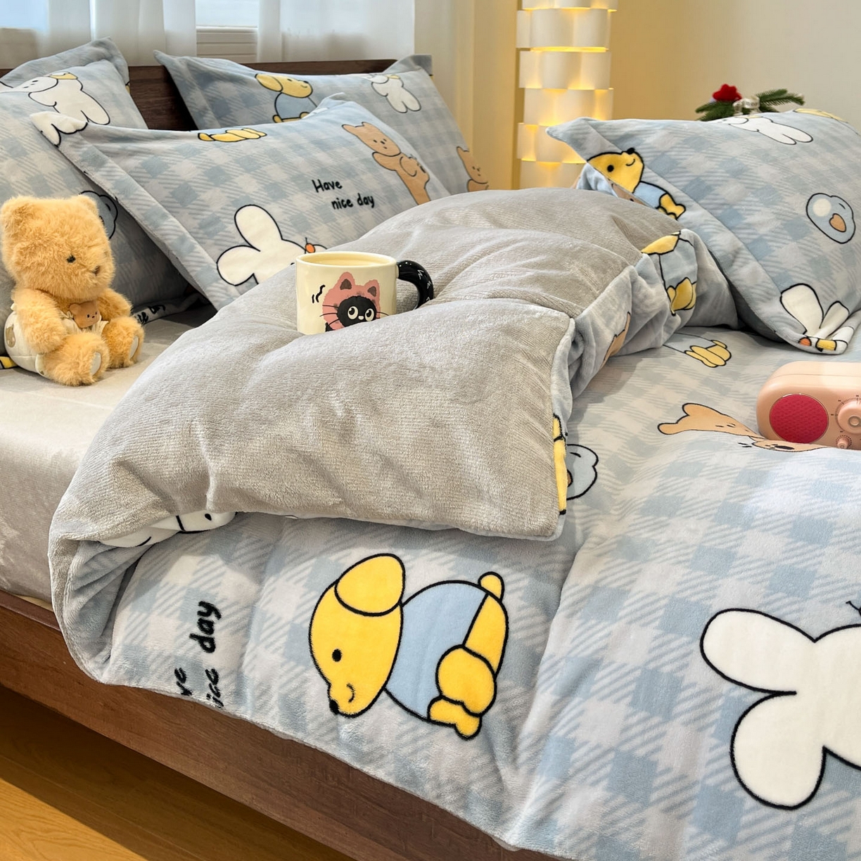 91家纺网 家纺一手货源 找家纺 寻米 2025新款加厚牛奶绒印花床笠-大床牛奶绒床笠一号 邦尼兔的小伙伴