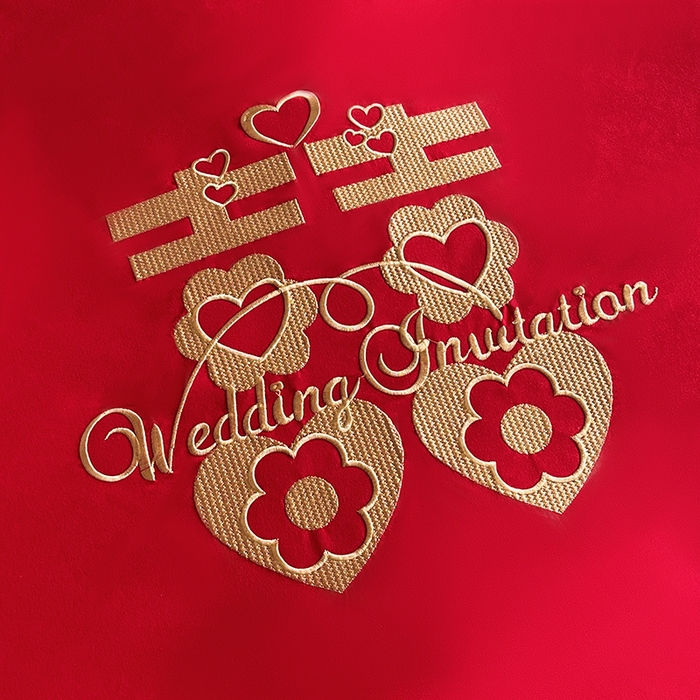 91家纺网 家纺一手货源 找家纺 艾橙家纺 2025新款大红云朵棉刺绣婚庆系列四件套 相爱一生