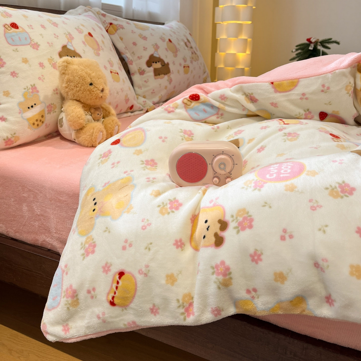 91家纺网 家纺一手货源 找家纺 寻米 2025新款加厚牛奶绒印花床笠-大床牛奶绒床笠一号 草莓布丁